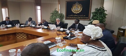Amadou Bâ à droite en compagnie de ses collègues lors d'une séance de travail à la Bid. Amadou Bâ à droite en compagnie de ses collègues lors d'une séance de travail à la Bid.